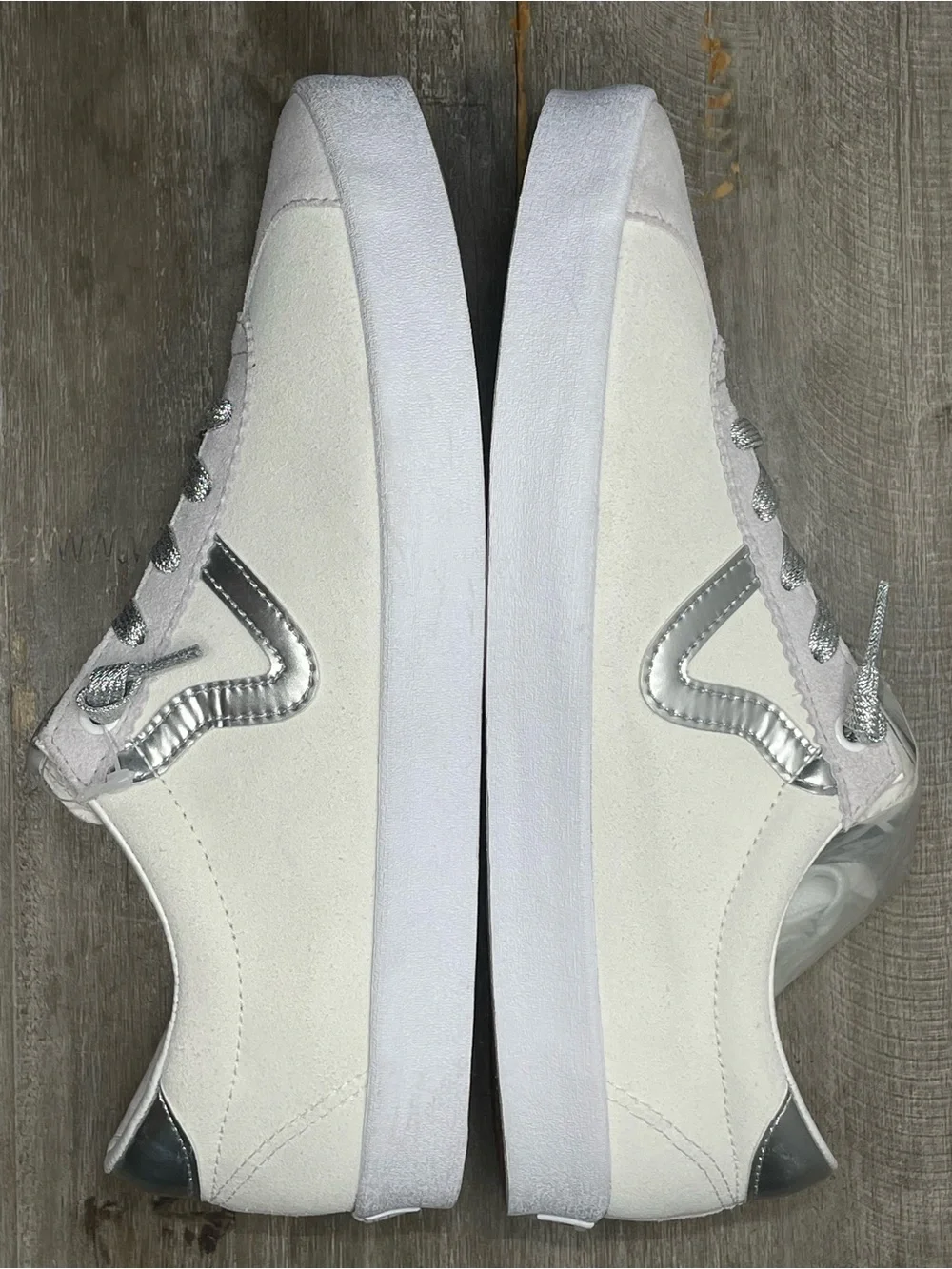 New Vans Sport Low High Shine Suede Sneaker Off-White Silver Metallic 11 W 9.5 M